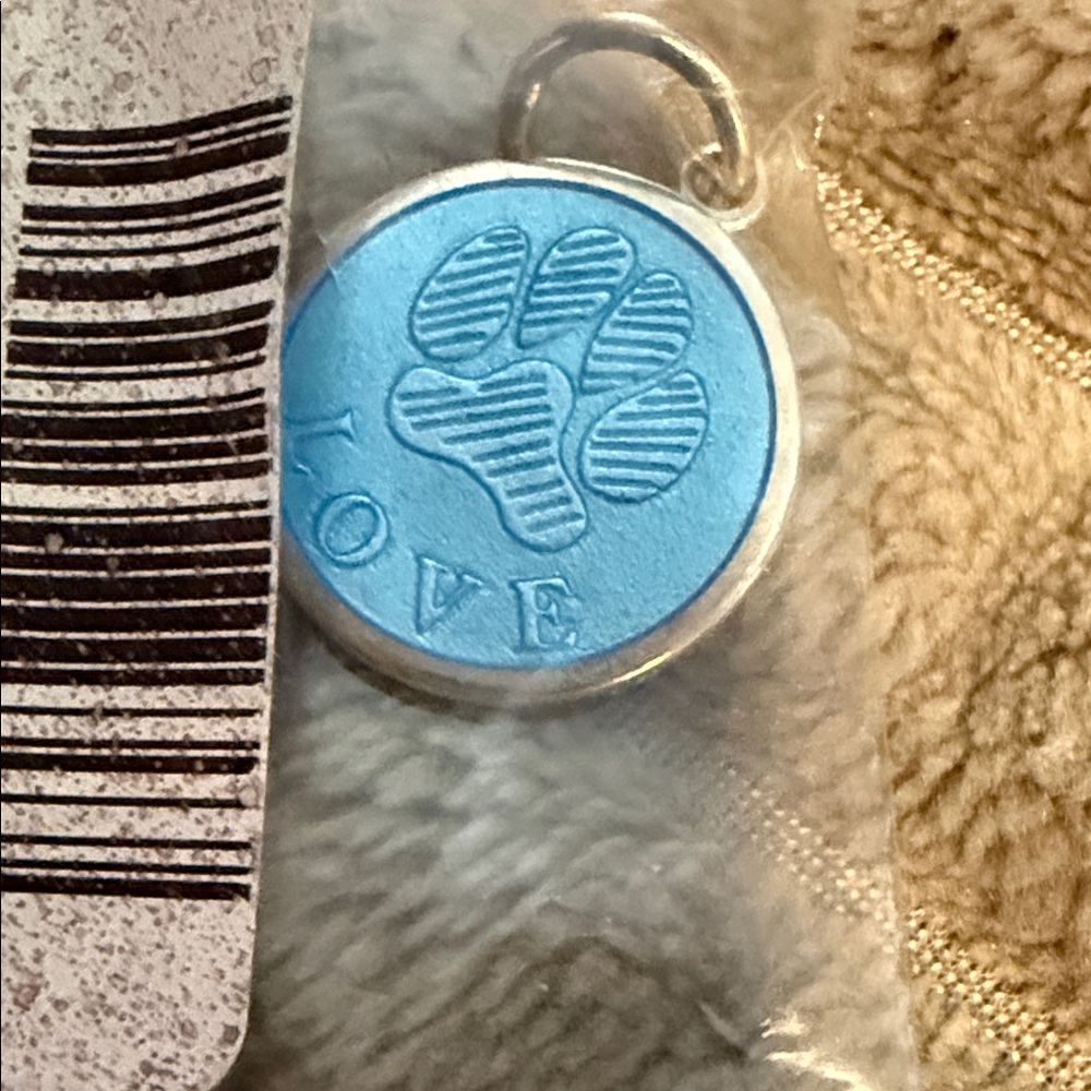 Lola Blue Love small pendant